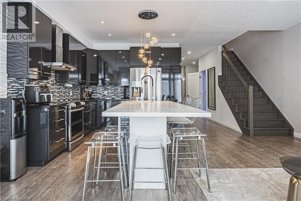 Photo 13 of 35 Midhurst Heights Unit 26, Stoney Creek ON