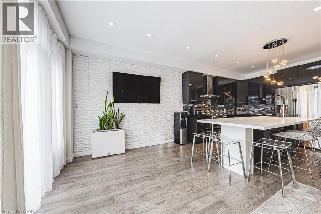 Photo 18 of 35 Midhurst Heights Unit 26, Stoney Creek ON