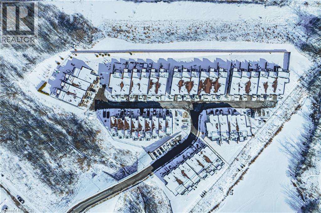 Photo 42 of 35 Midhurst Heights Unit 26, Stoney Creek ON