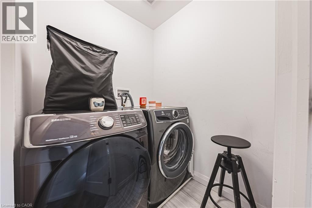 Photo 43 of 35 Midhurst Heights Unit 26, Stoney Creek ON