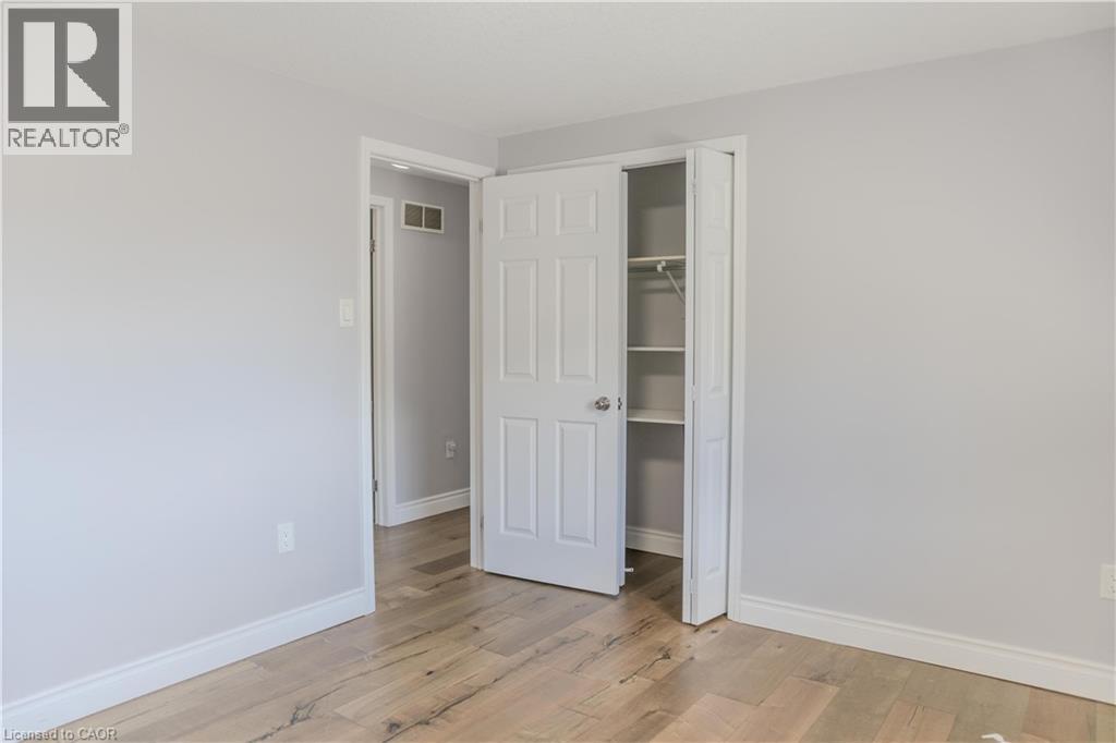 Photo 37 of 564 Woolgrass Avenue, Waterloo ON
