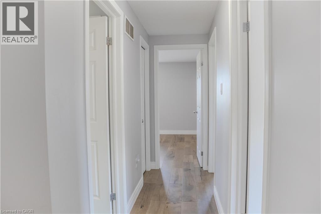 Photo 39 of 564 Woolgrass Avenue, Waterloo ON