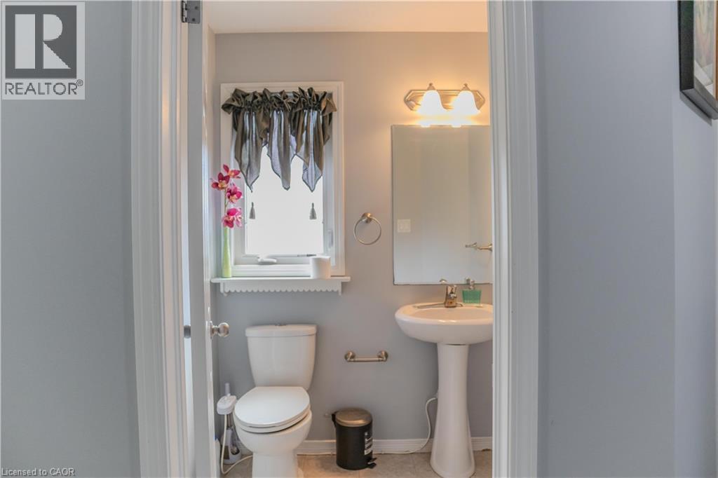 Photo 19 of 564 Woolgrass Avenue, Waterloo ON
