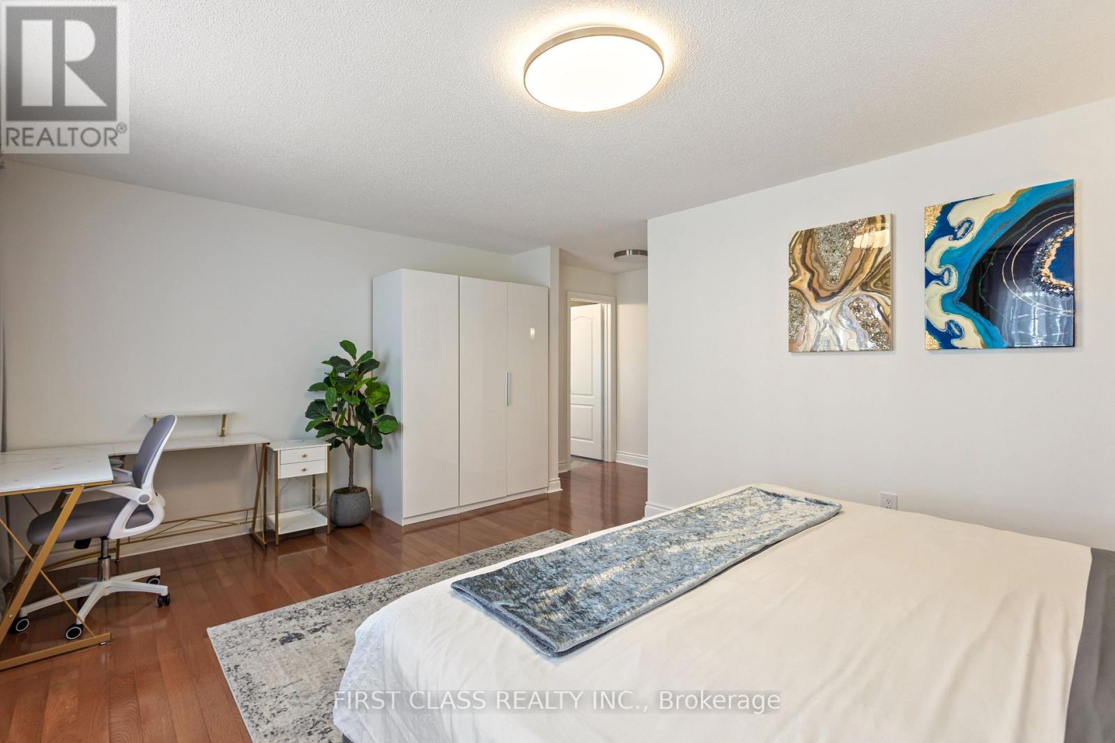 Photo 31 of 2292 Eighth Line Line E, Oakville ON