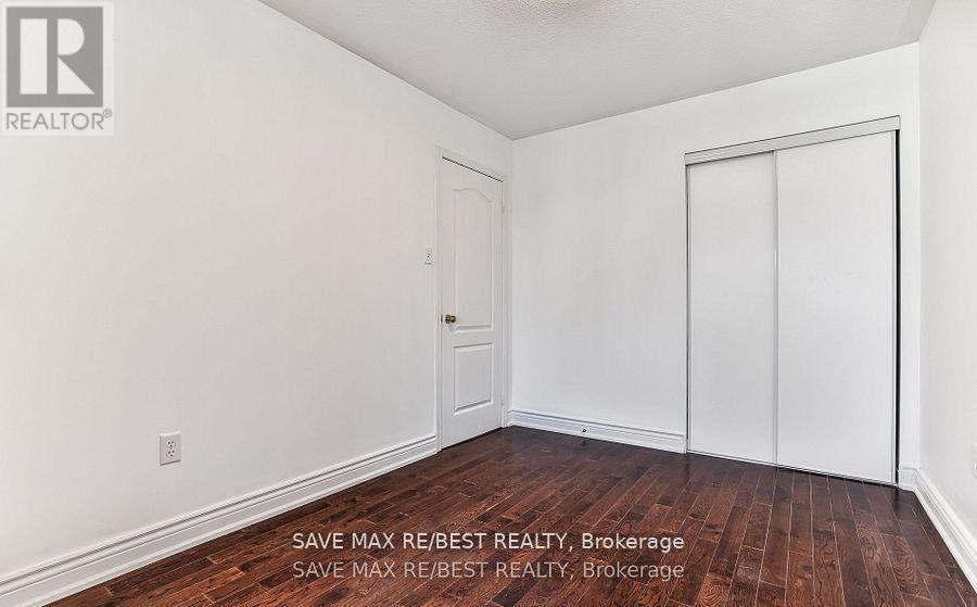 Photo 21 of 5141 Oakley Drive, Burlington ON