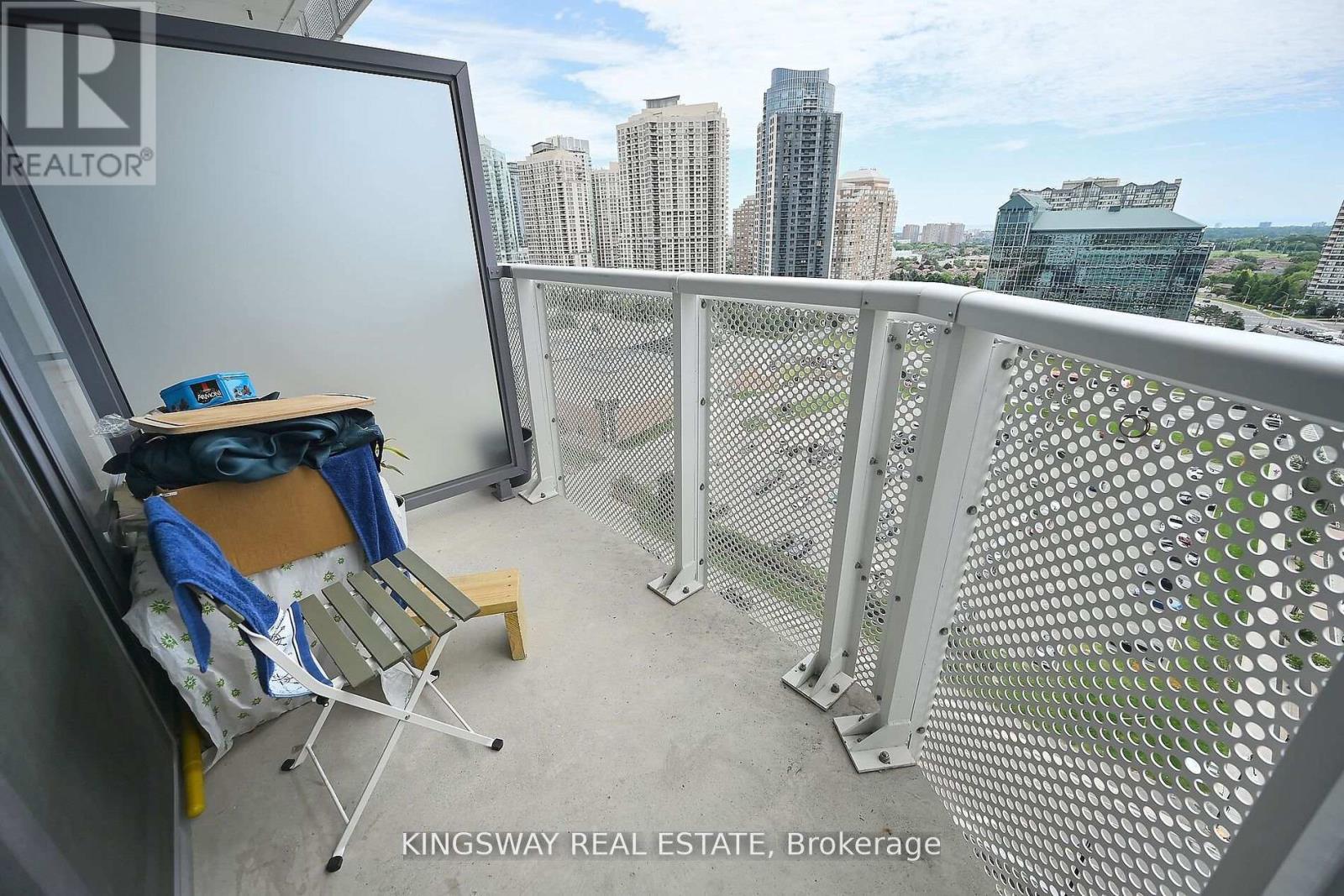 Photo 41 of 1410 4065 Confederation Parkway, Mississauga ON