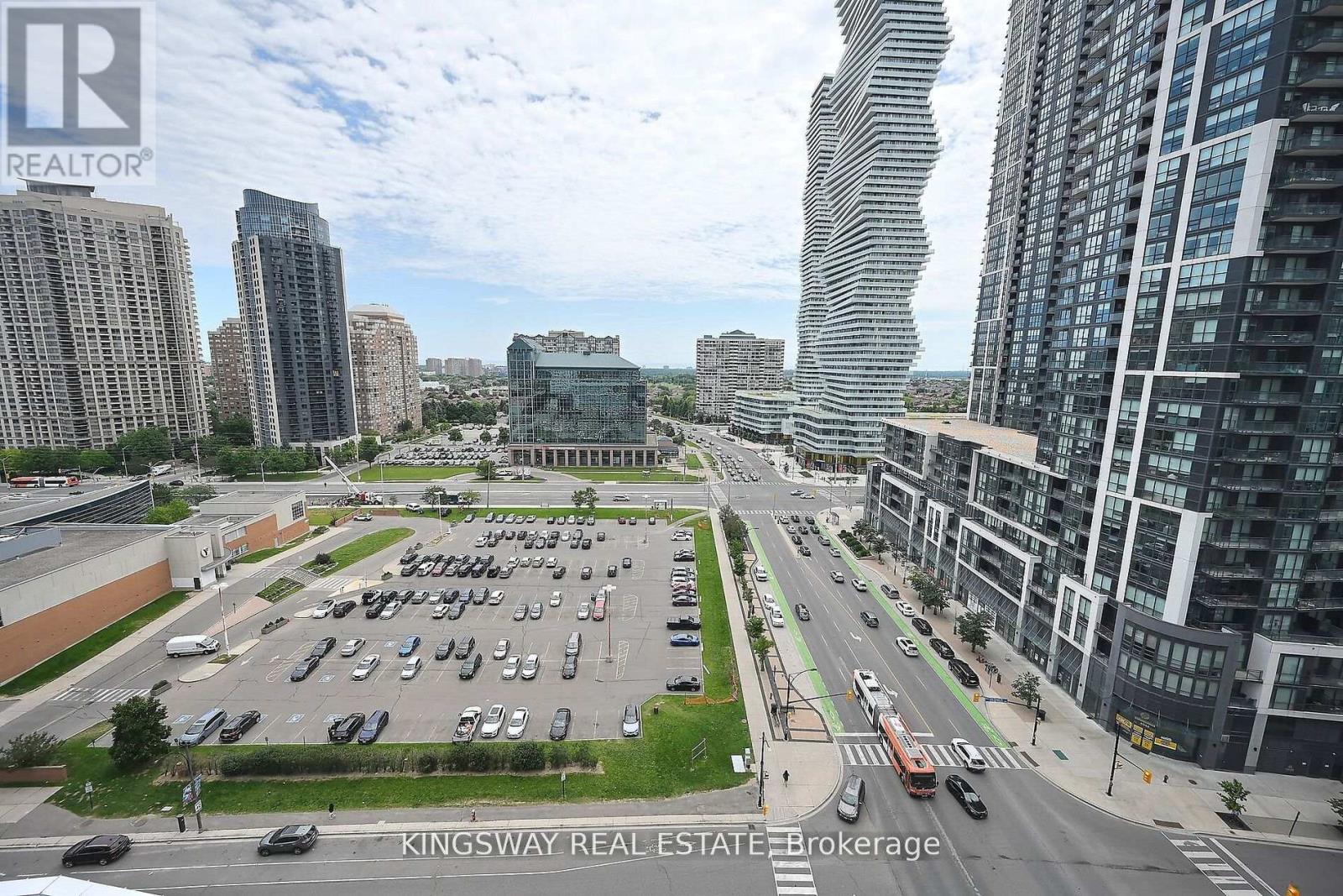 Photo 42 of 1410 4065 Confederation Parkway, Mississauga ON