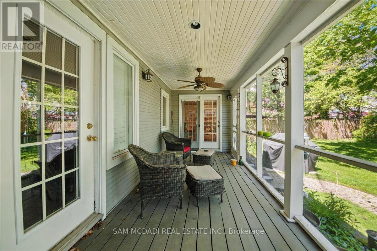 Photo 42 of 81 Chisholm Street, Oakville ON