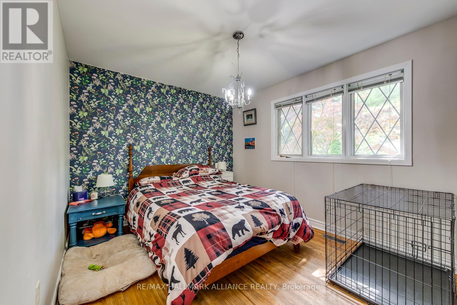 Photo 16 of 463 Drummond Road, Oakville ON