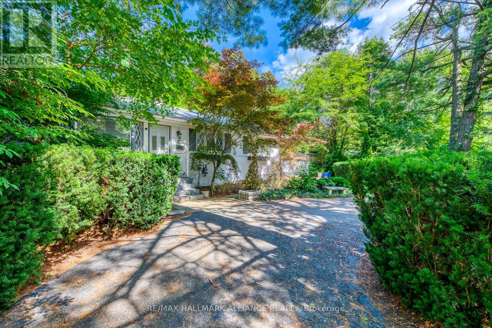 Photo 30 of 463 Drummond Road, Oakville ON