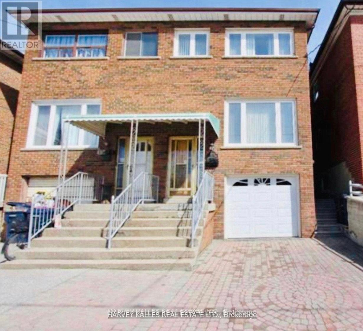 Photo 1 of Main 1538 Davenport Road, Toronto ON