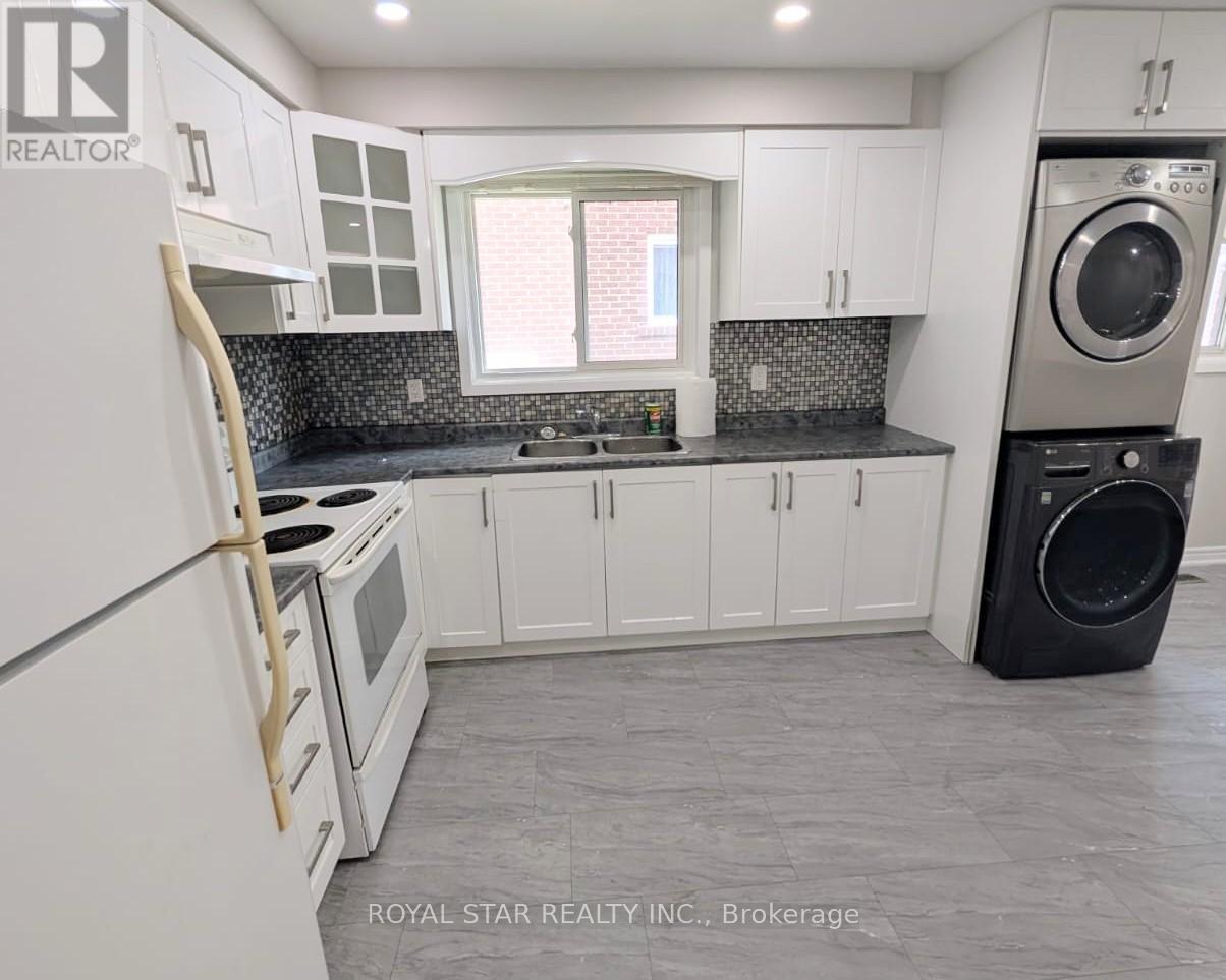 Photo 5 of 4051 Dunmow Crescent, Mississauga ON