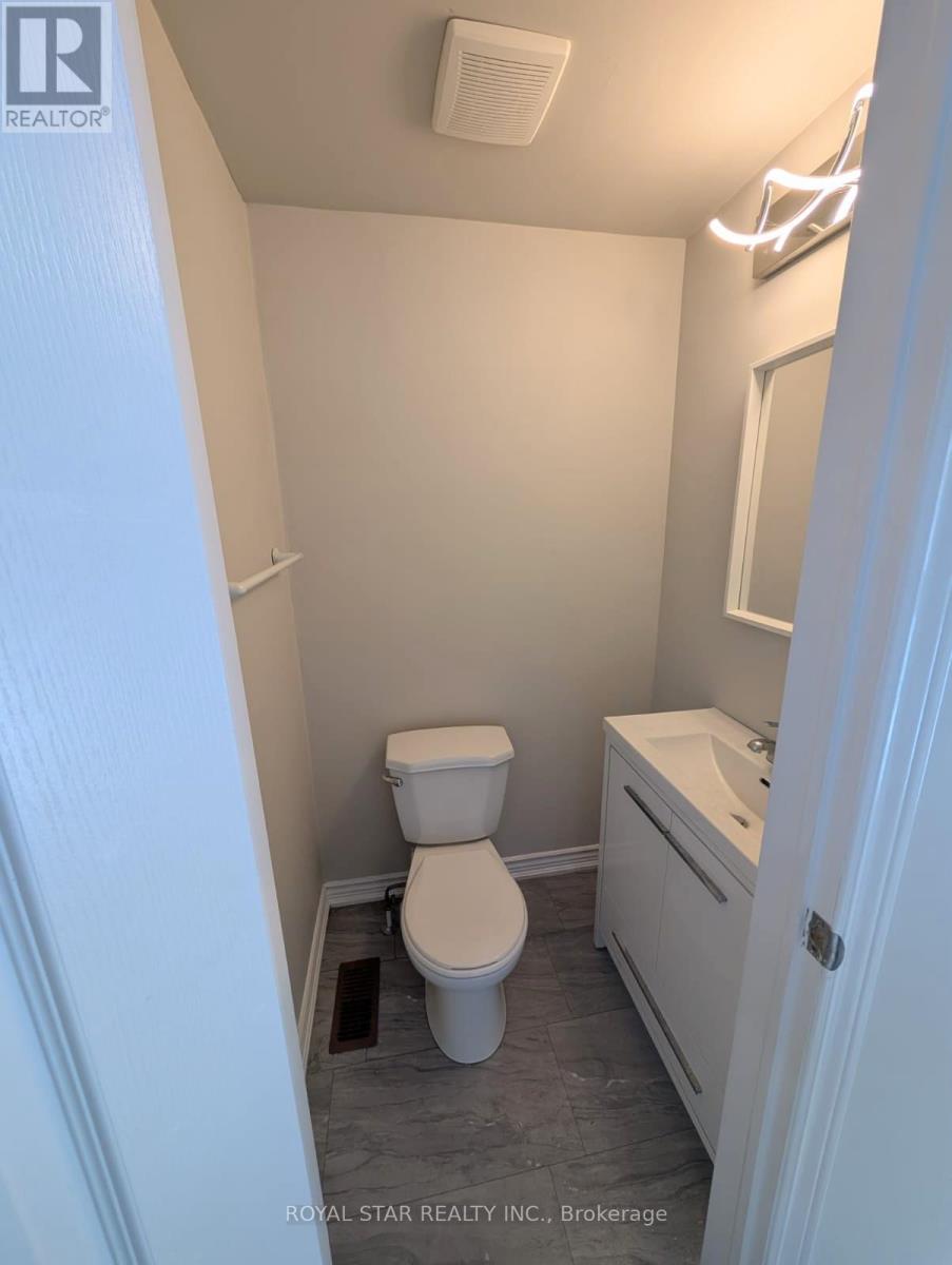 Photo 7 of 4051 Dunmow Crescent, Mississauga ON