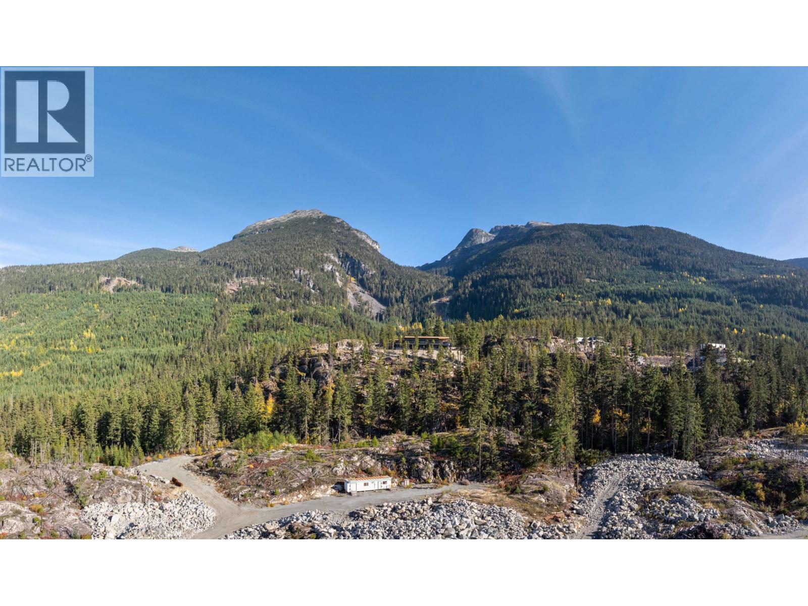 9366 WEDGEMOUNT PLATEAU DRIVE, Whistler