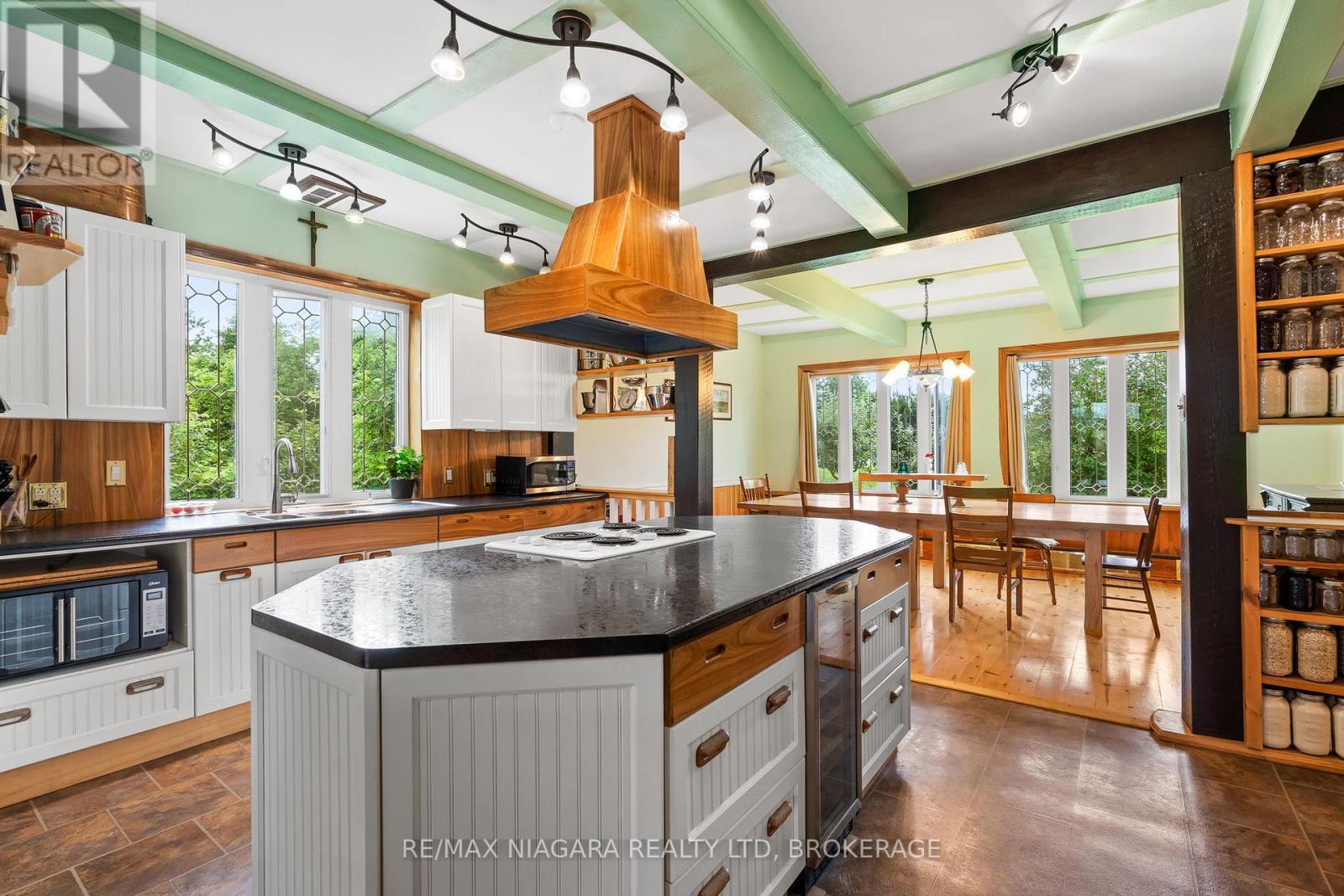 Photo 10 of 63023 Perry Road, Wainfleet ON