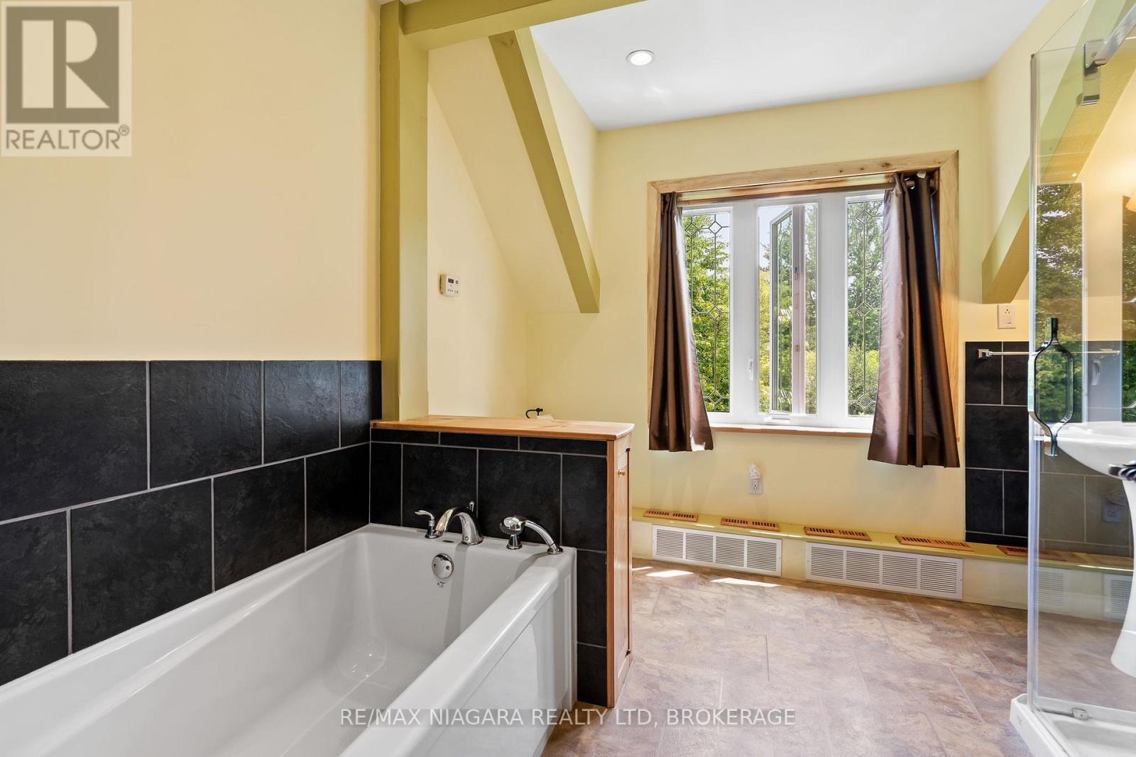 Photo 20 of 63023 Perry Road, Wainfleet ON