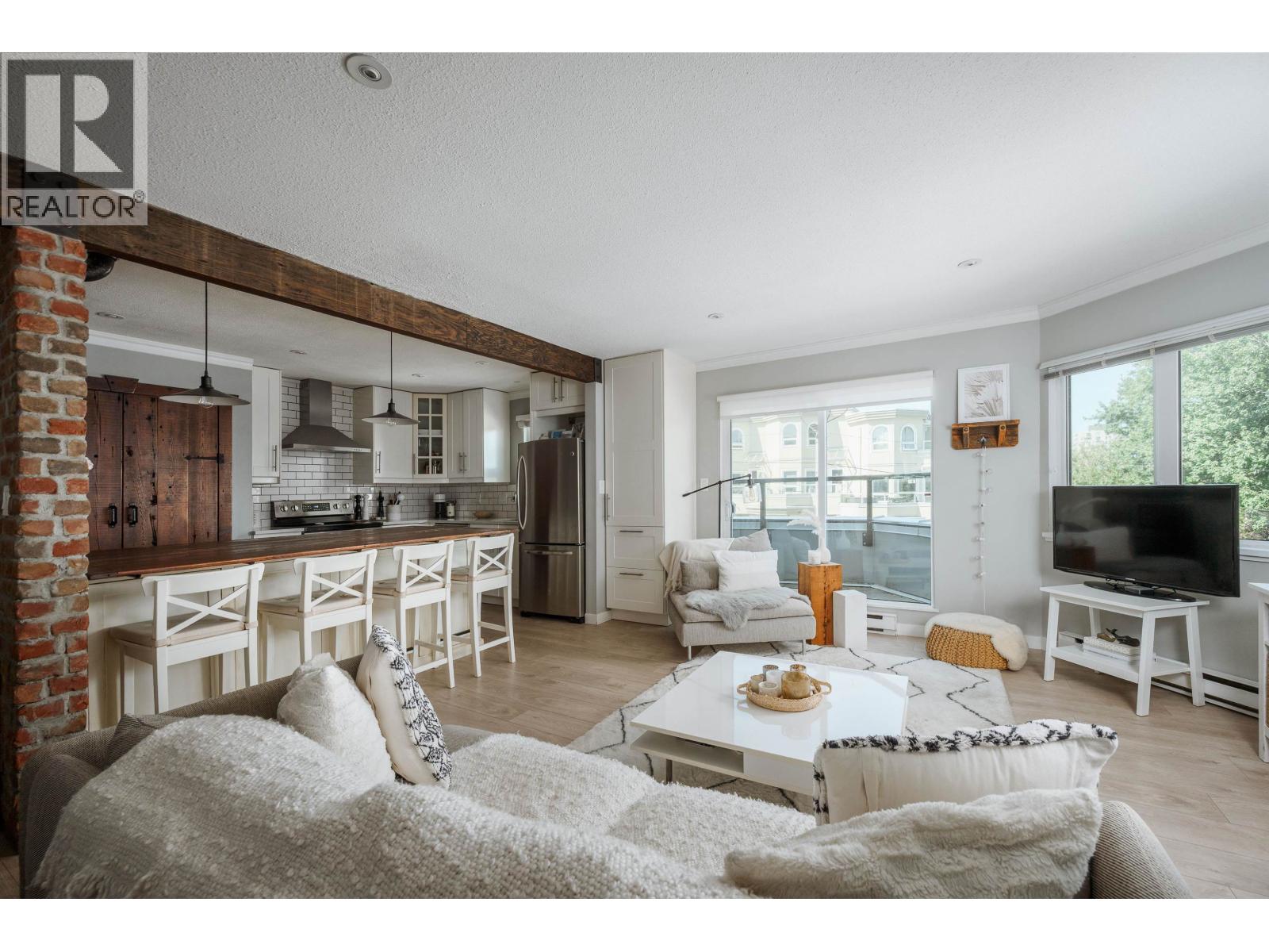 Photo 1 of 21 1182 W 7th Avenue, Vancouver BC