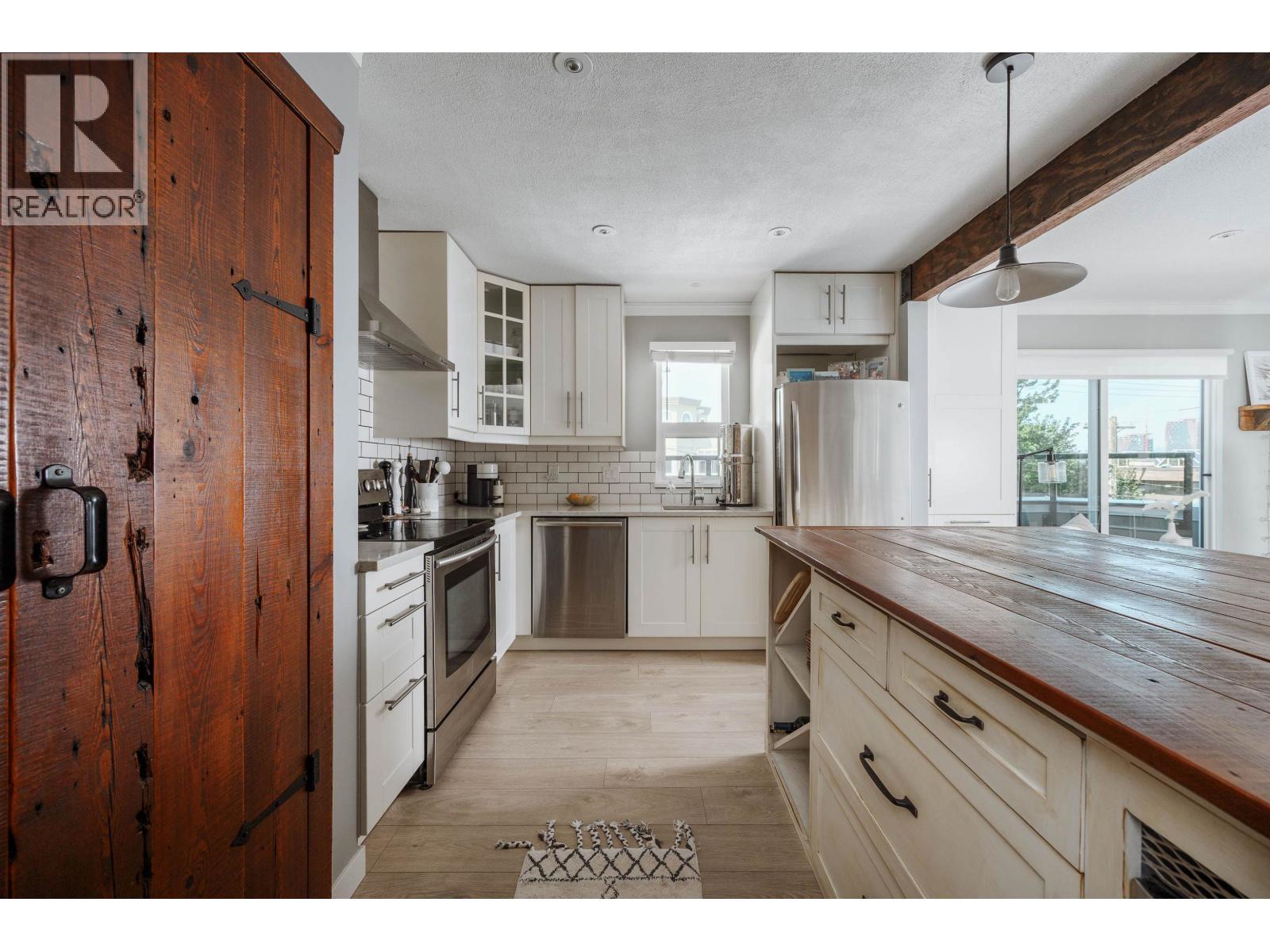 Photo 16 of 21 1182 W 7th Avenue, Vancouver BC