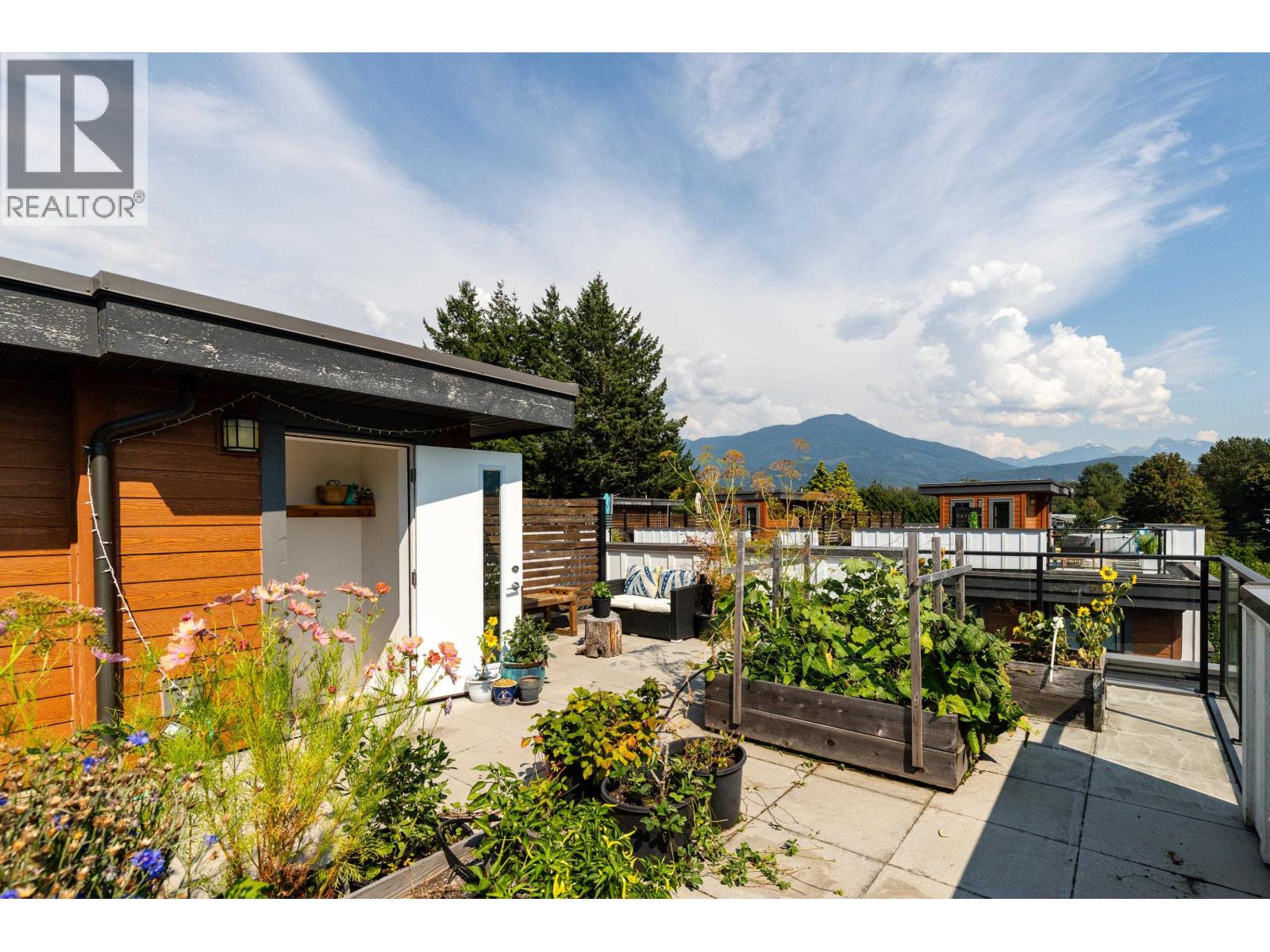 37 39769 GOVERNMENT ROAD, Squamish