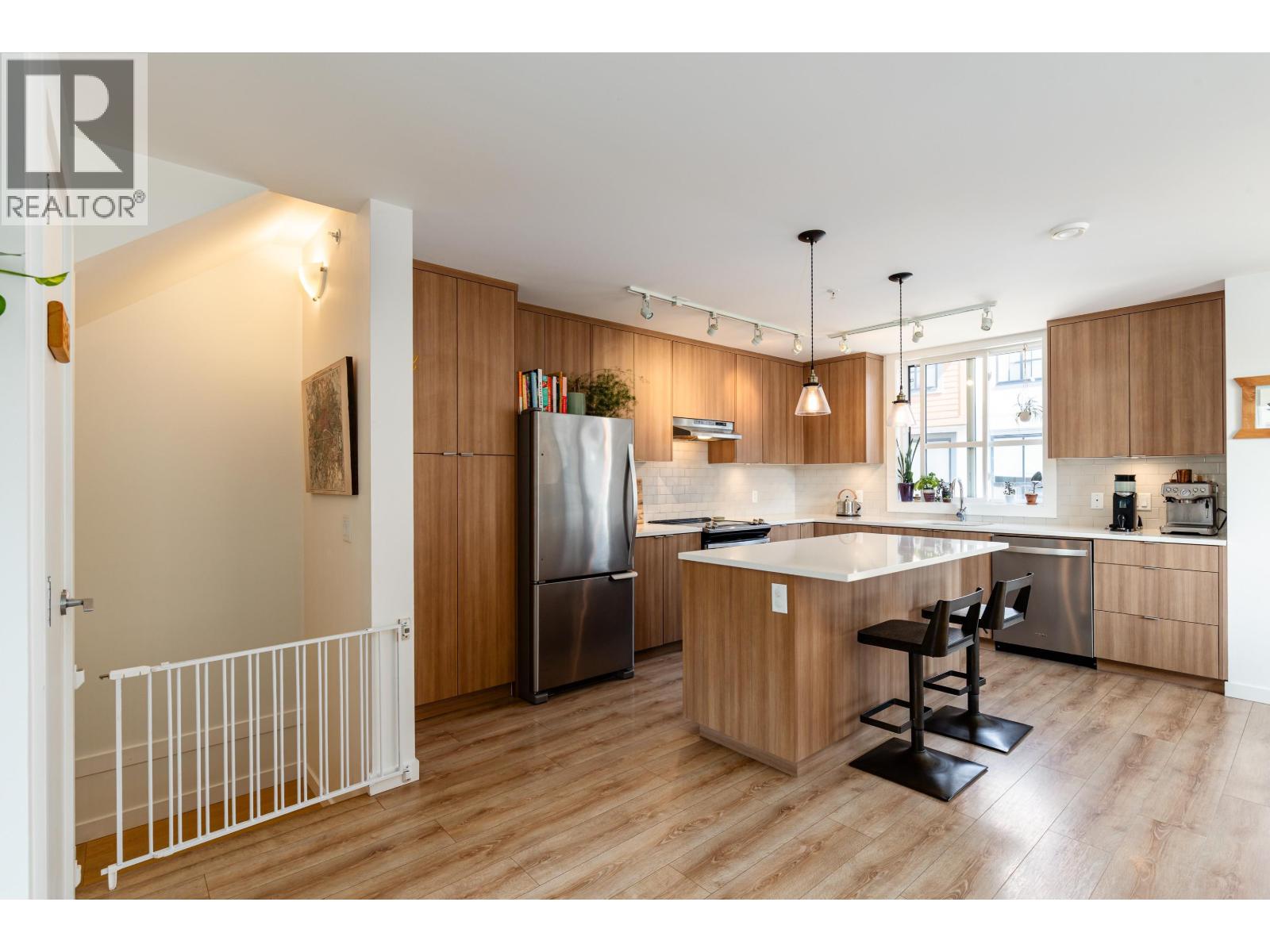 37 39769 GOVERNMENT ROAD, Squamish