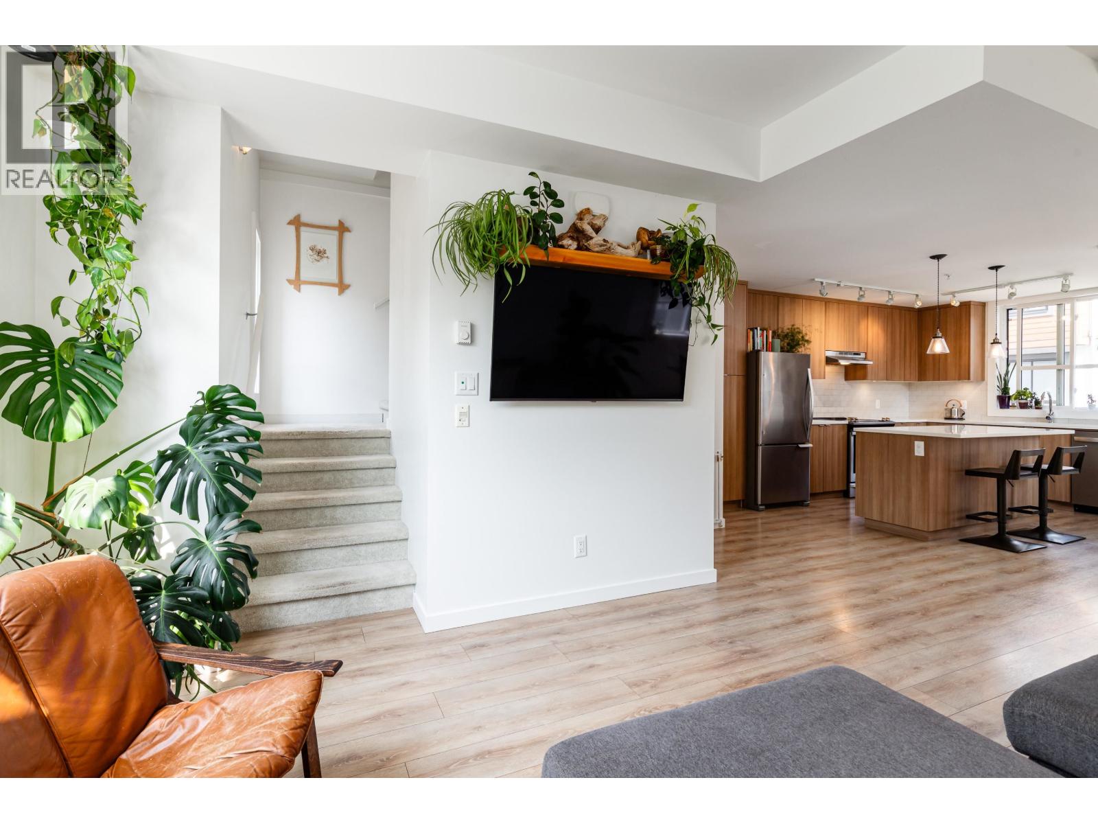 37 39769 GOVERNMENT ROAD, Squamish