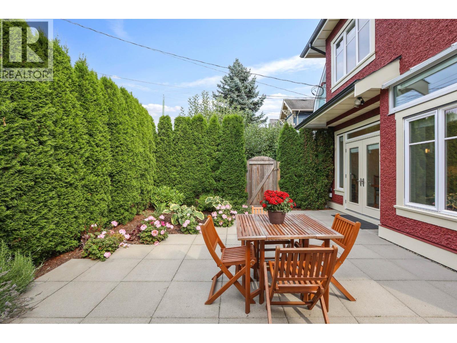 Photo 19 of 3487 W 2nd Avenue, Vancouver BC