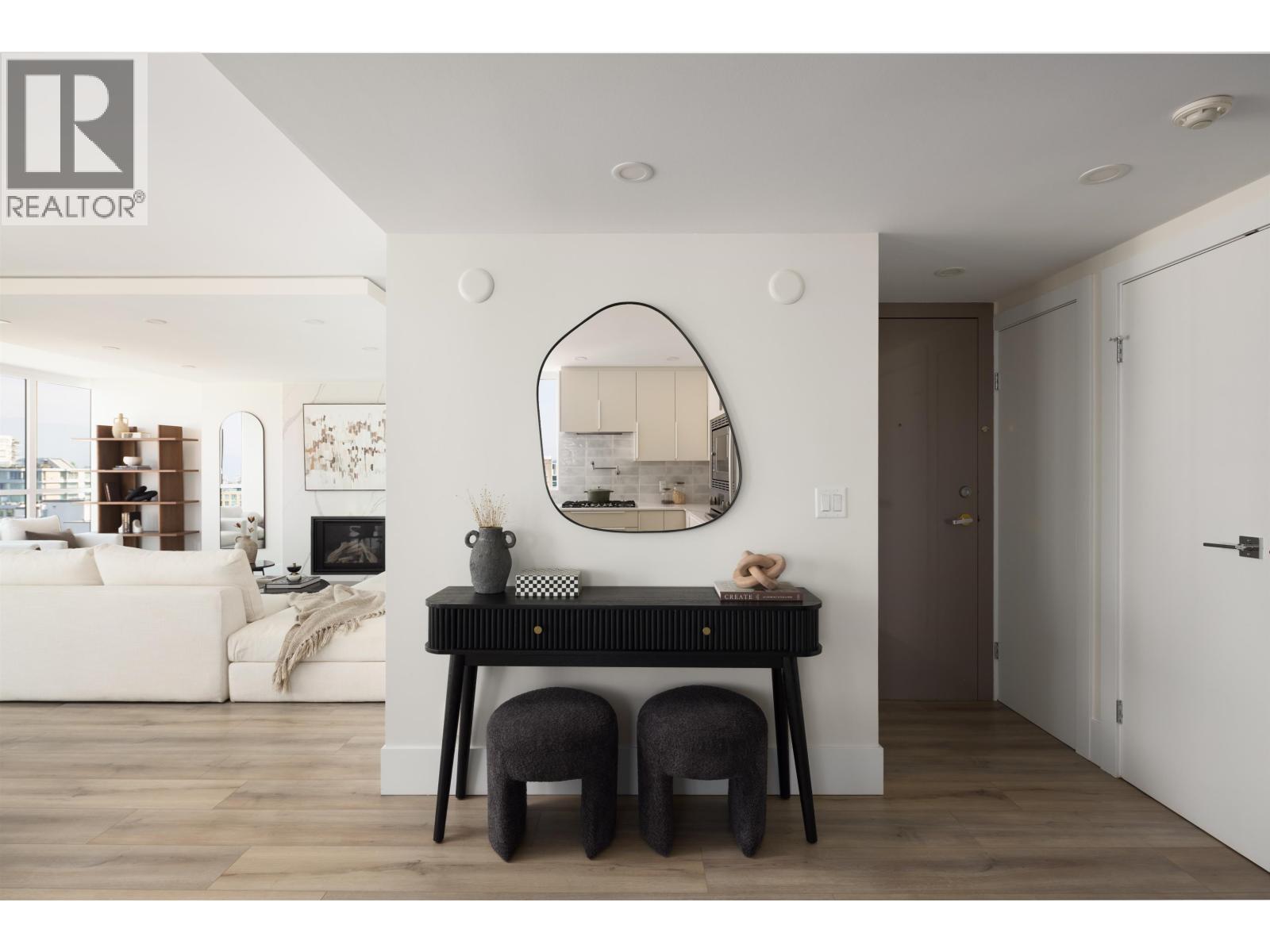 Photo 10 of 1102 1633 W 10th Avenue, Vancouver BC