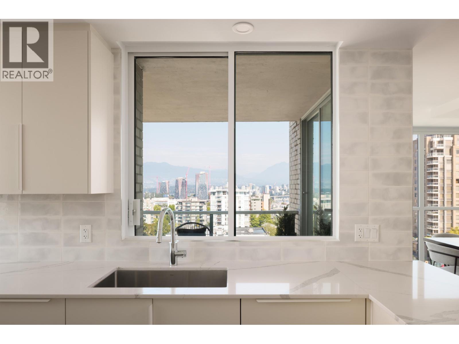 Photo 13 of 1102 1633 W 10th Avenue, Vancouver BC