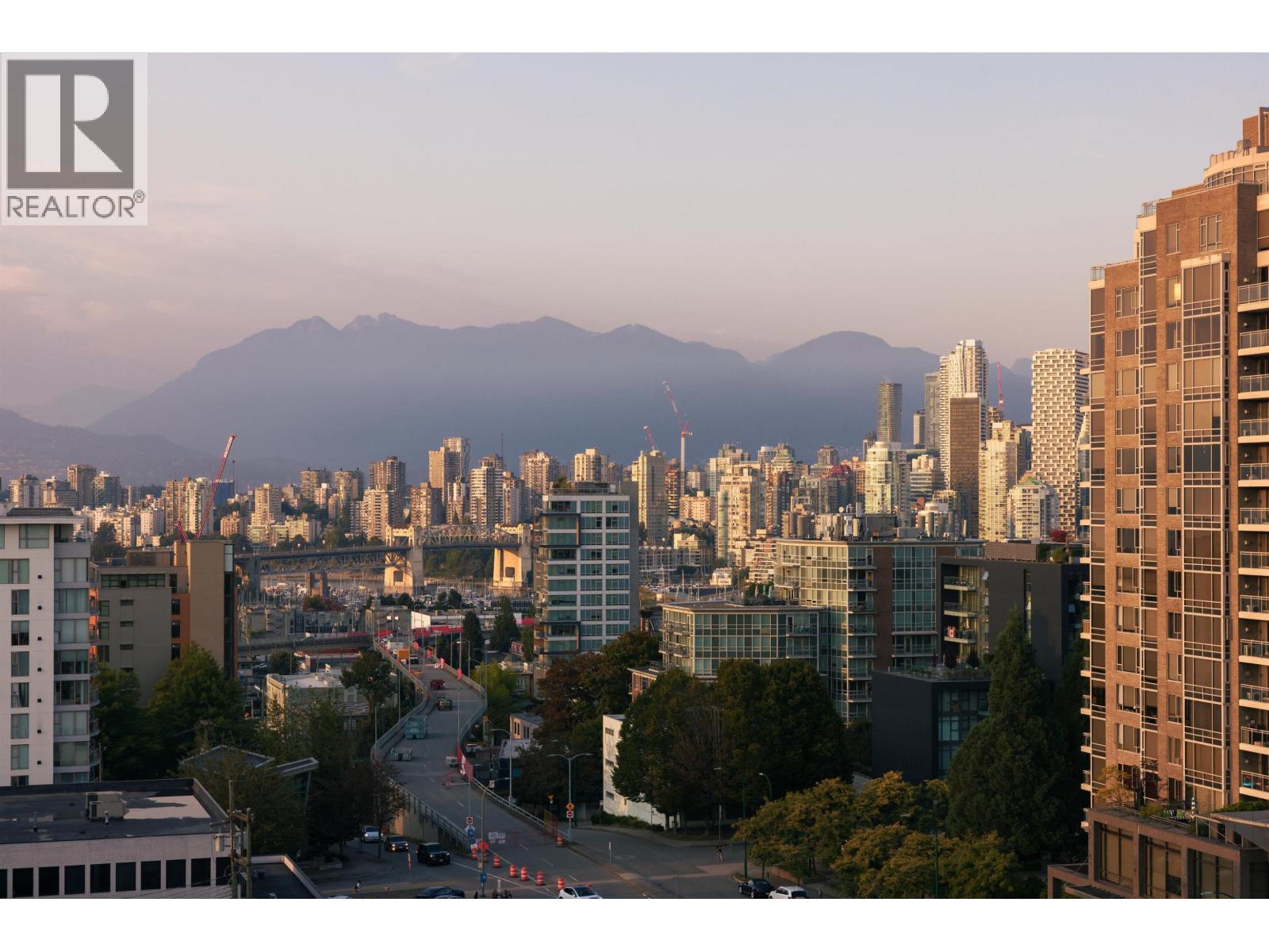 Photo 31 of 1102 1633 W 10th Avenue, Vancouver BC