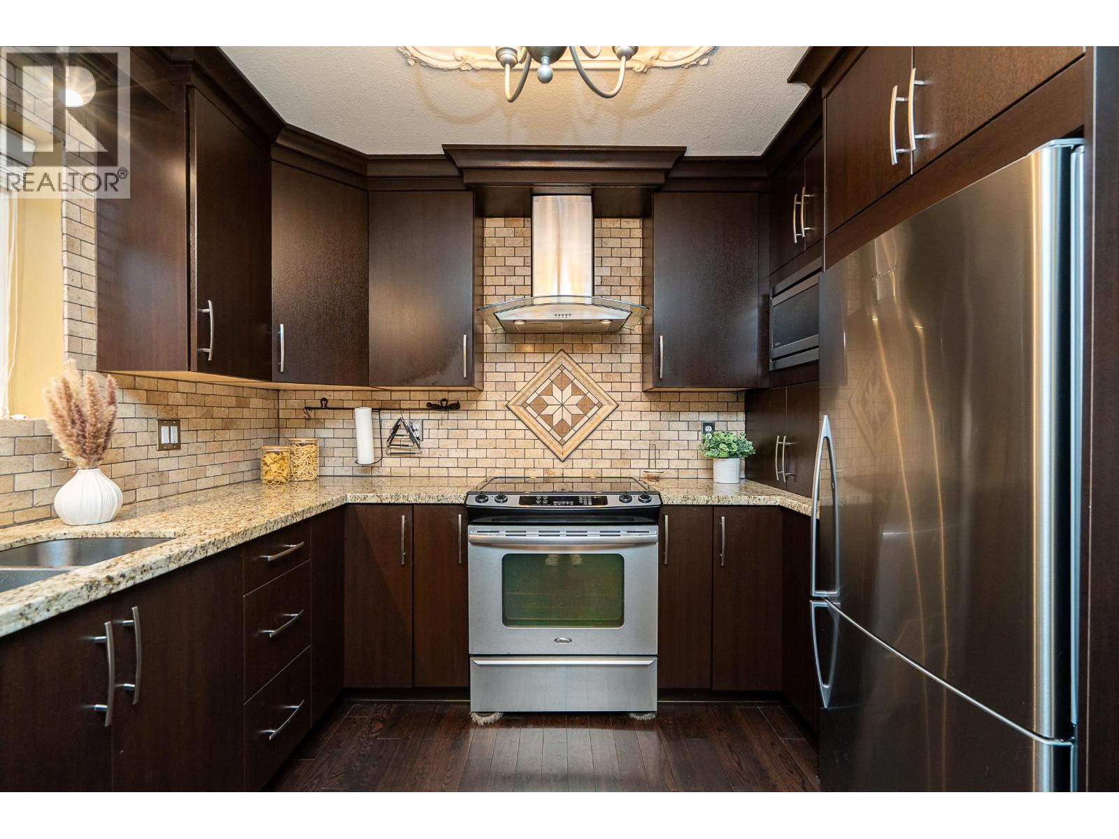 Photo 10 of 1135 Vanier Avenue, Coquitlam BC