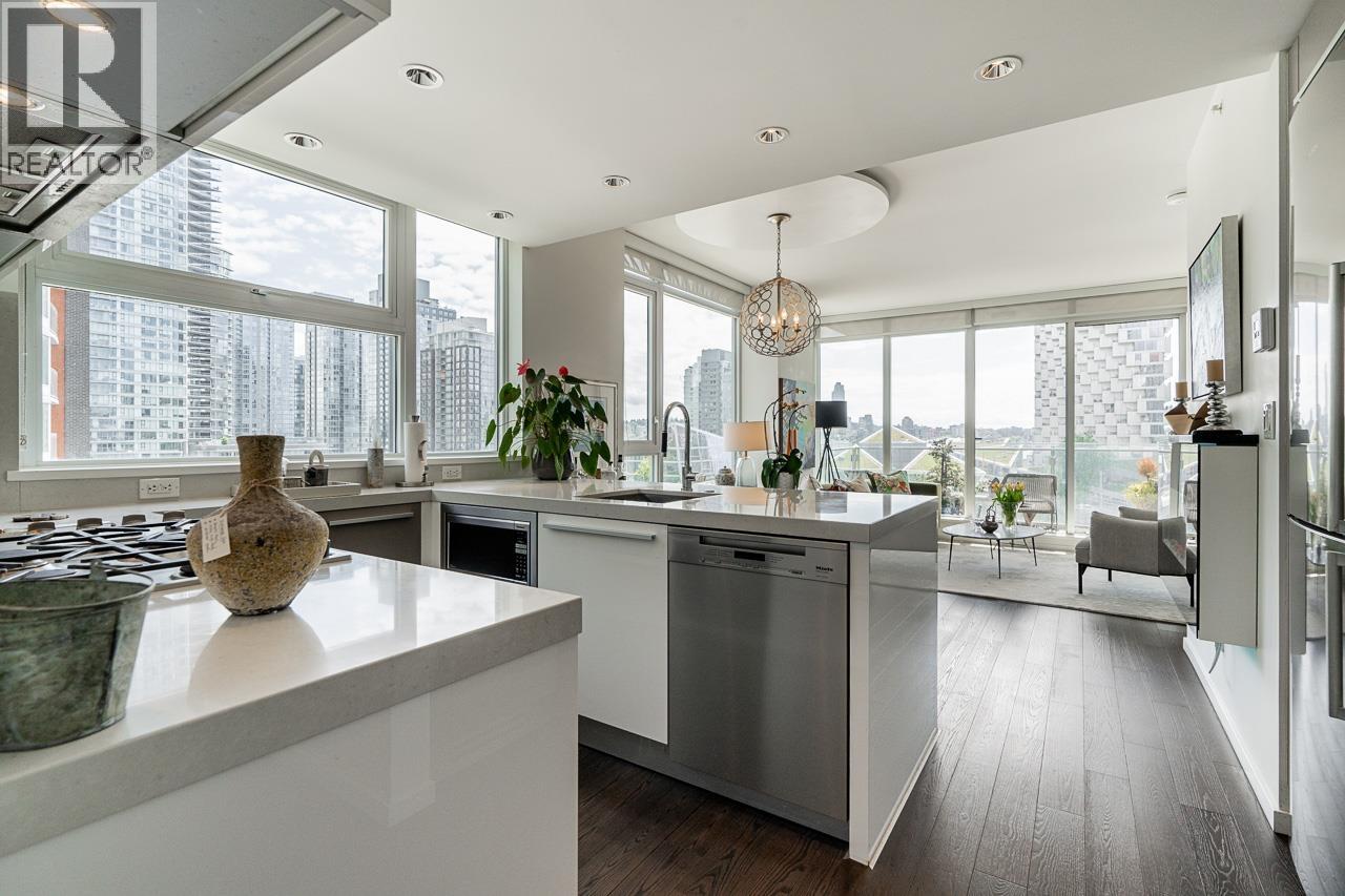 Photo 14 of 707 1351 Continental Street, Vancouver BC