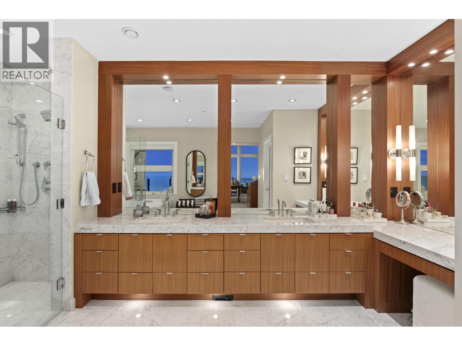 2780 HIGHGROVE PLACE, West Vancouver