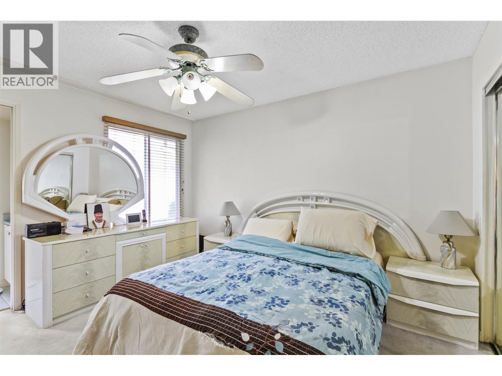 Photo 12 of 34 5330 Broadway, Burnaby BC