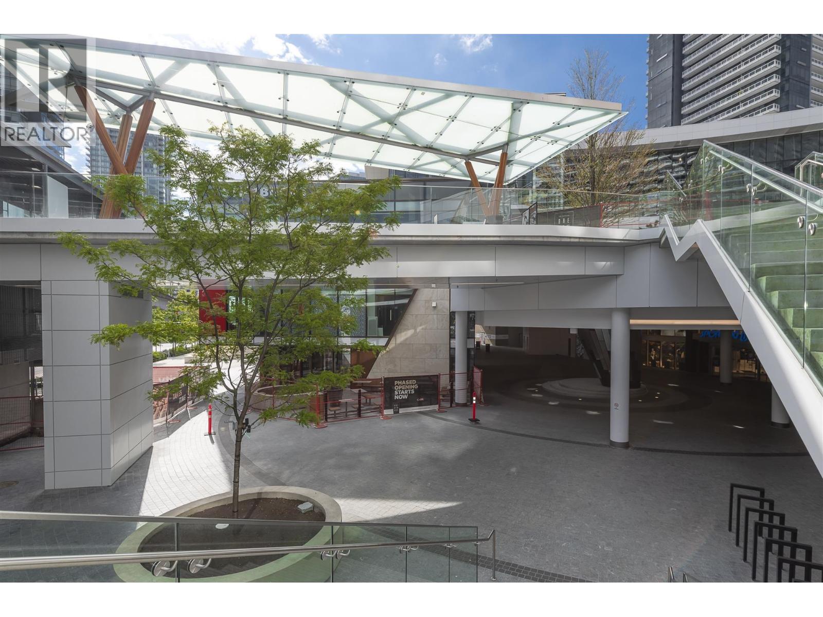 Photo 26 of 34 5330 Broadway, Burnaby BC