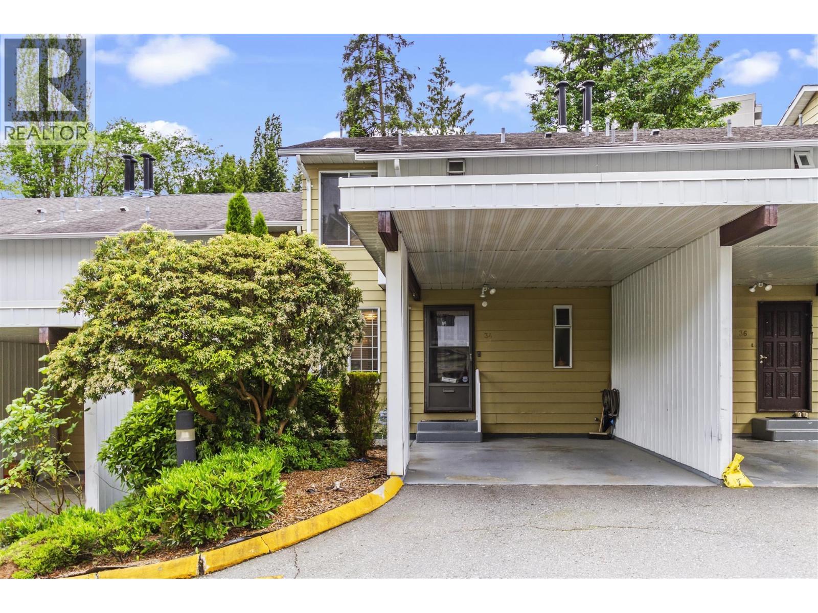 Photo 3 of 34 5330 Broadway, Burnaby BC
