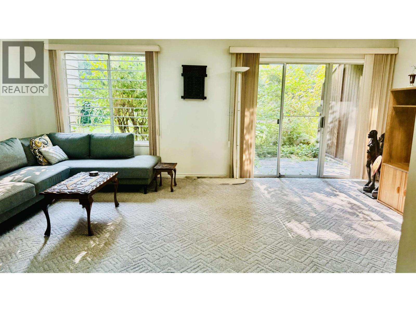 Photo 5 of 34 5330 Broadway, Burnaby BC