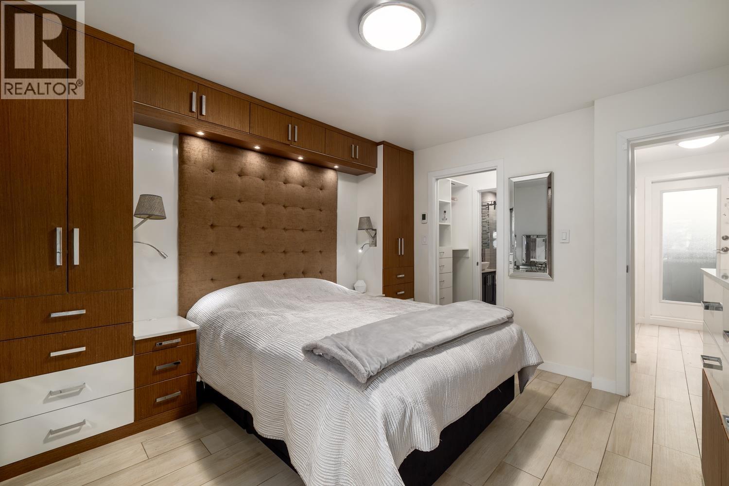 Photo 14 of 2391 Oak Street, Vancouver BC