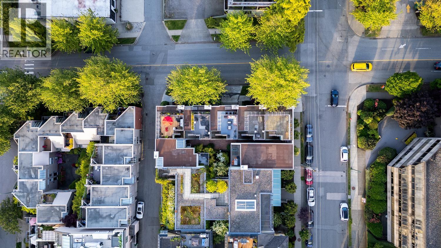 Photo 29 of 2391 Oak Street, Vancouver BC