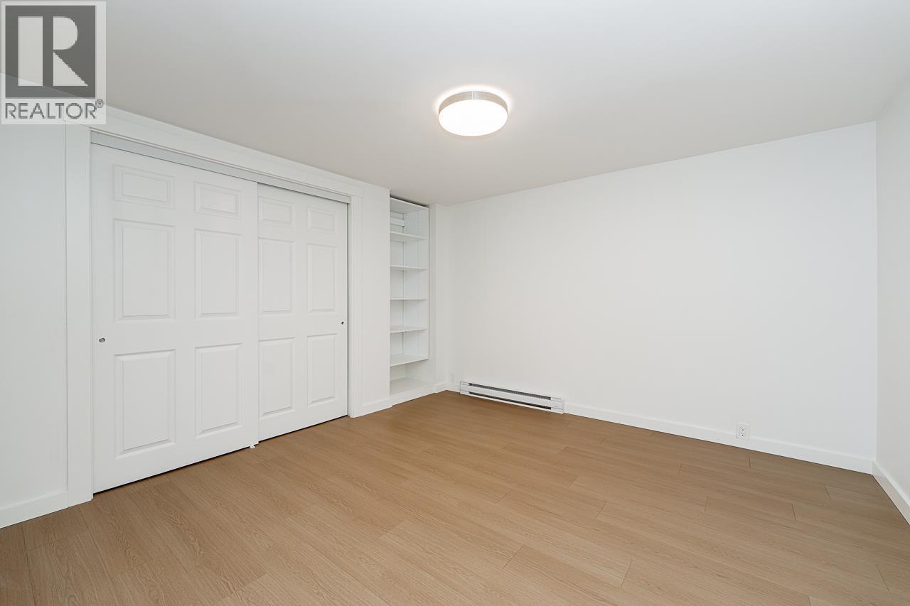 Photo 25 of 5853 Mayview Circle, Burnaby BC