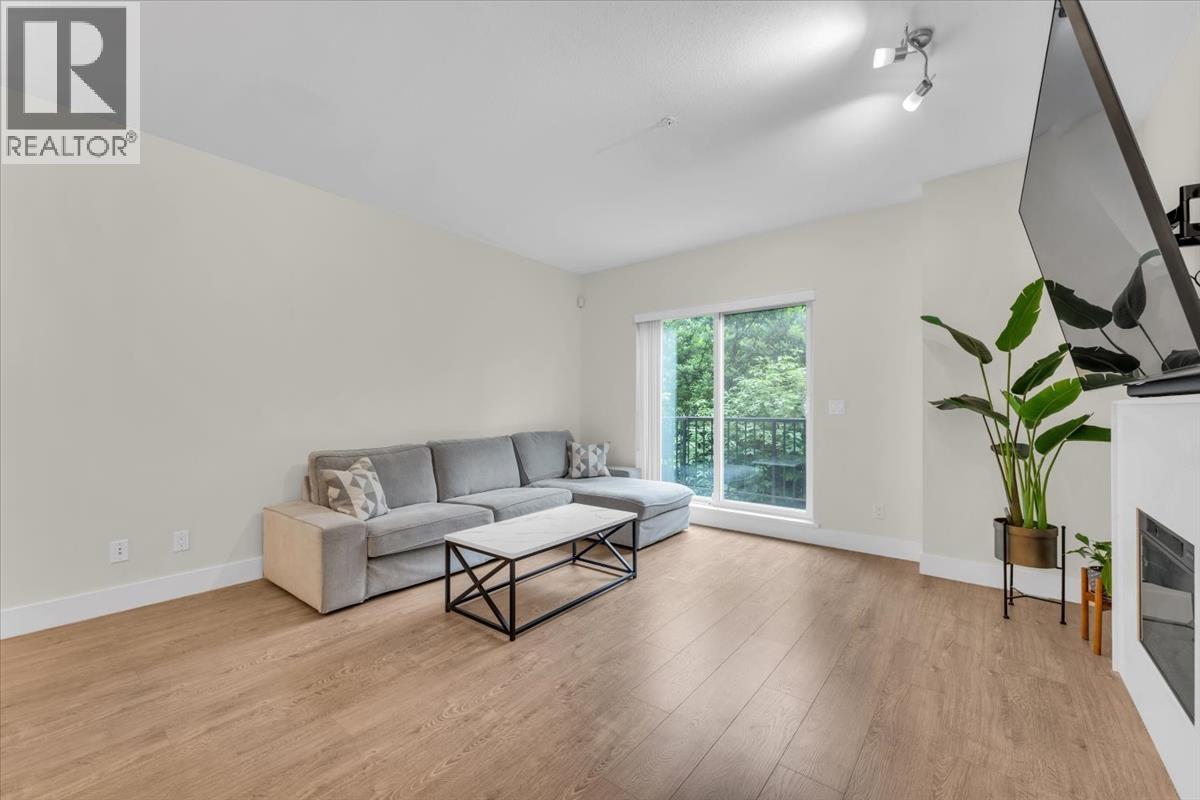 Photo 2 of 206 3888 Norfolk Street, Burnaby BC