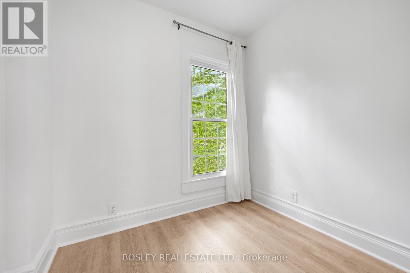 Photo 20 of 175 Macnab Street N, Hamilton ON