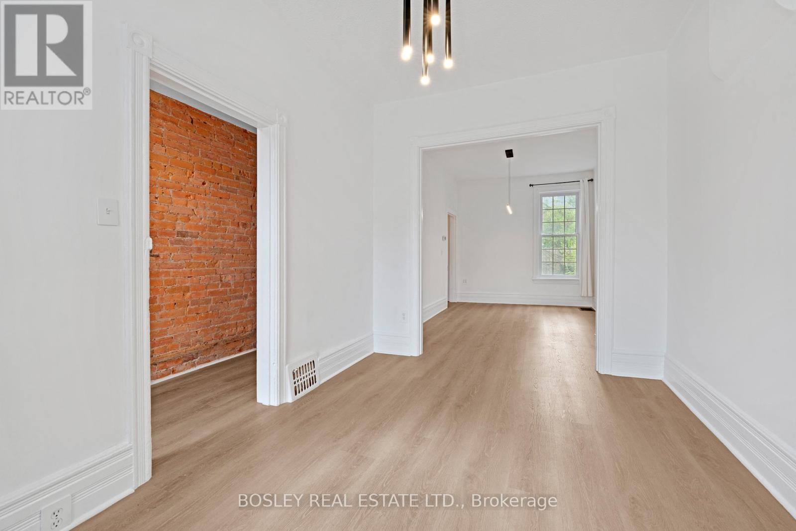 Photo 4 of 175 Macnab Street N, Hamilton ON