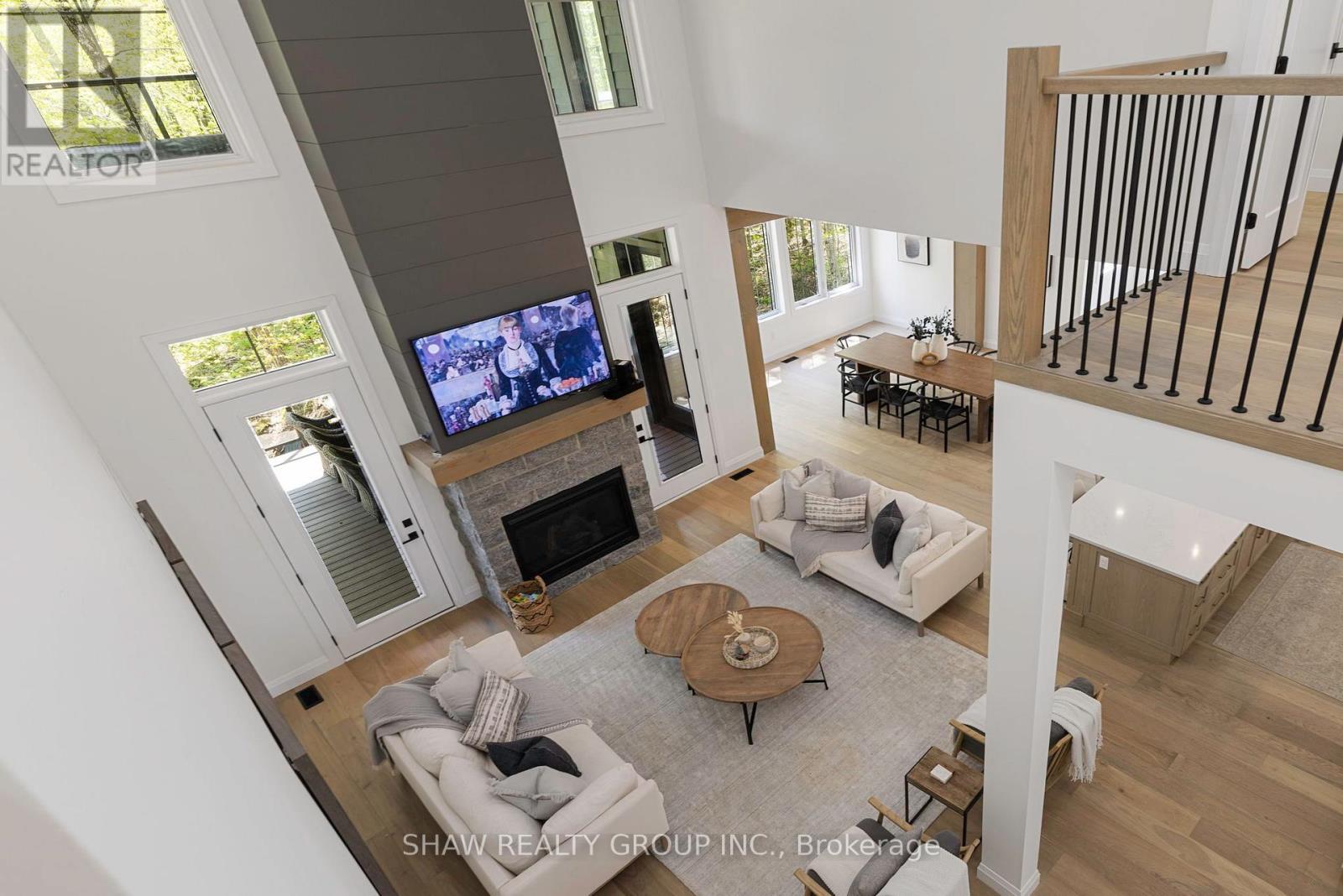 Photo 10 of 14 St Georges Court, Huntsville ON