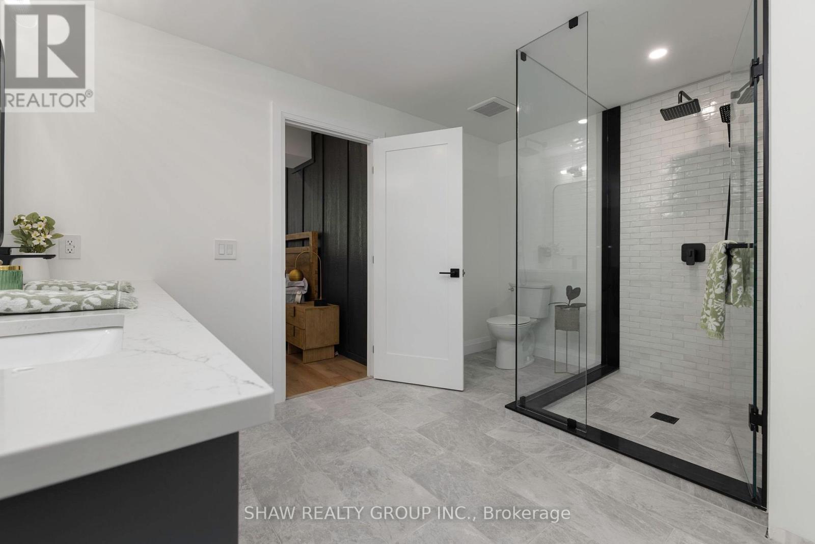 Photo 30 of 14 St Georges Court, Huntsville ON