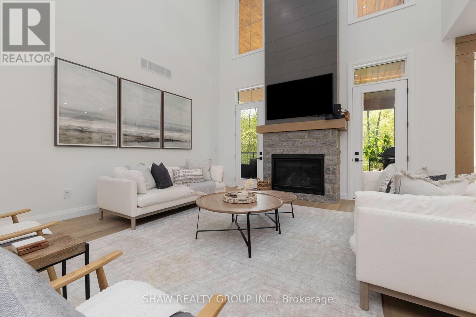 Photo 34 of 14 St Georges Court, Huntsville ON