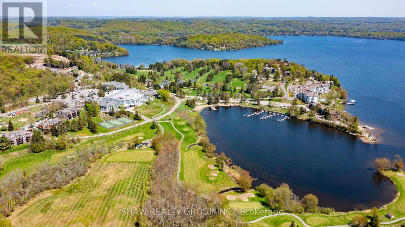 Photo 35 of 14 St Georges Court, Huntsville ON