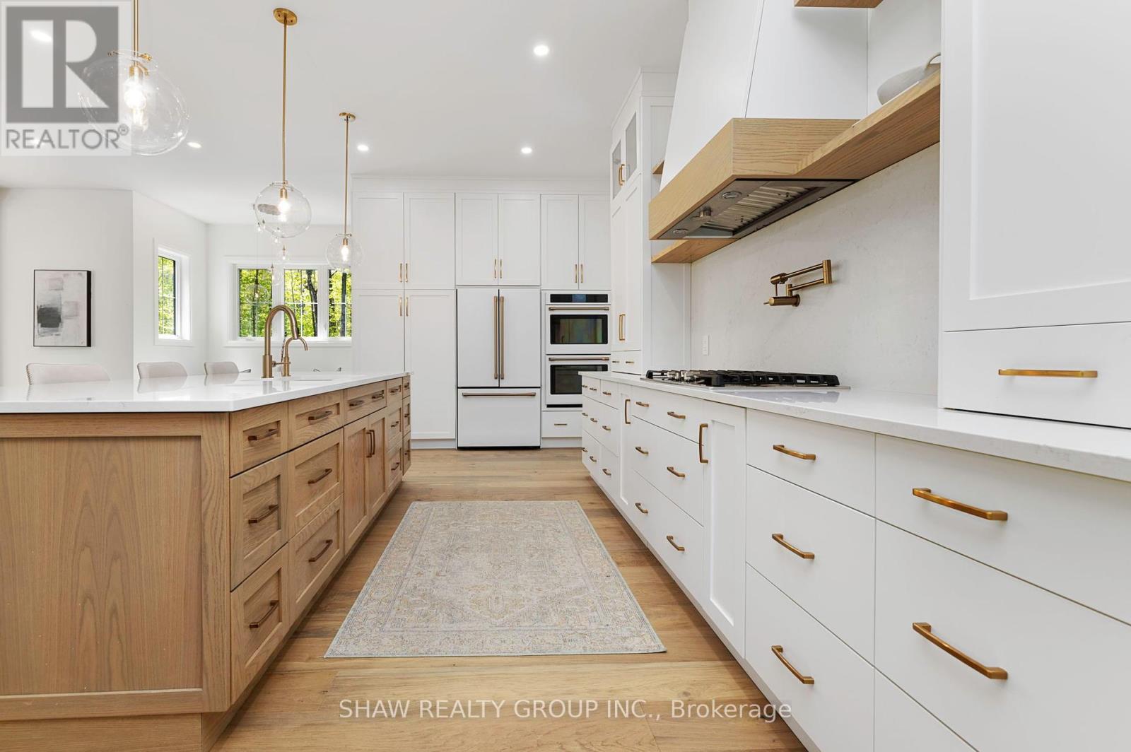 Photo 8 of 14 St Georges Court, Huntsville ON