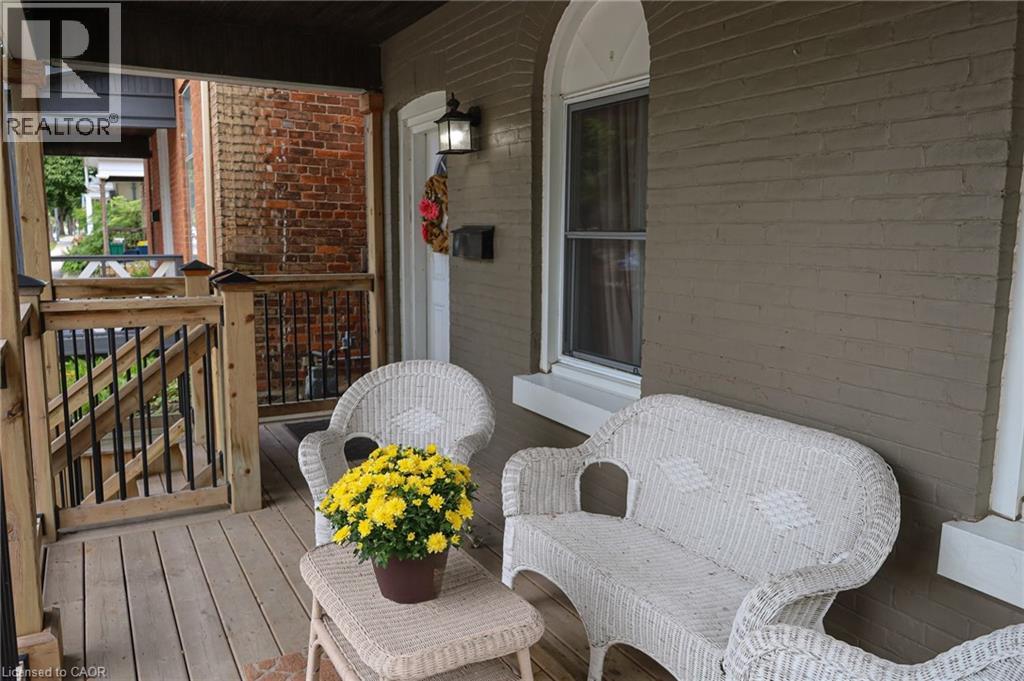 Photo 3 of 231 Dalhousie Street, Brantford ON