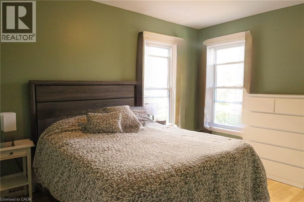 Photo 15 of 231 Dalhousie Street, Brantford ON