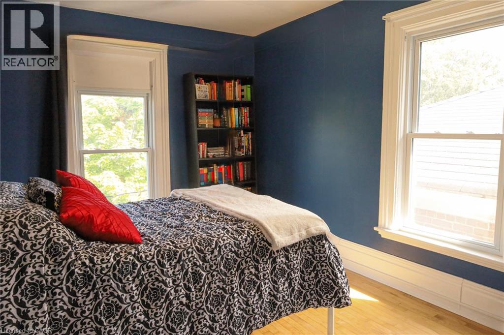 Photo 16 of 231 Dalhousie Street, Brantford ON